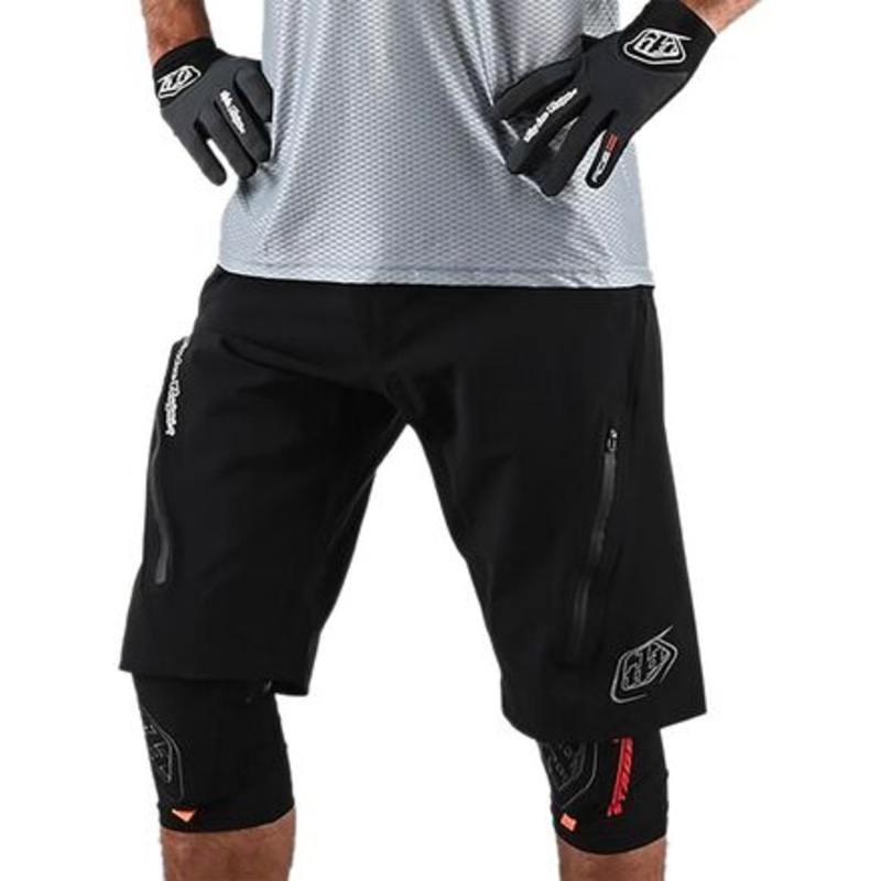 Resist Short – Men&apos;s|Black|32|34|30|38|36