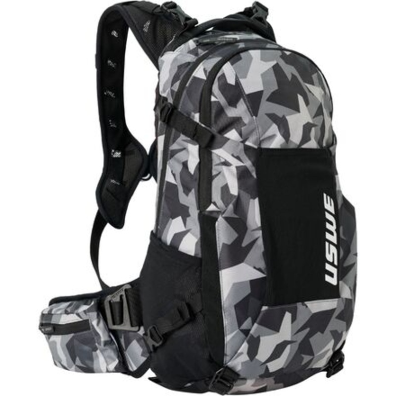 Shred 16L Backpack|Camo/Black|Carbon Black|One Size
