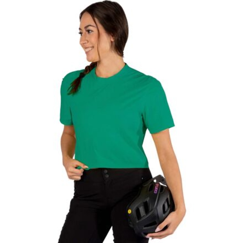 Beyond Tech – Cropped T-Shirt – Women&apos;s