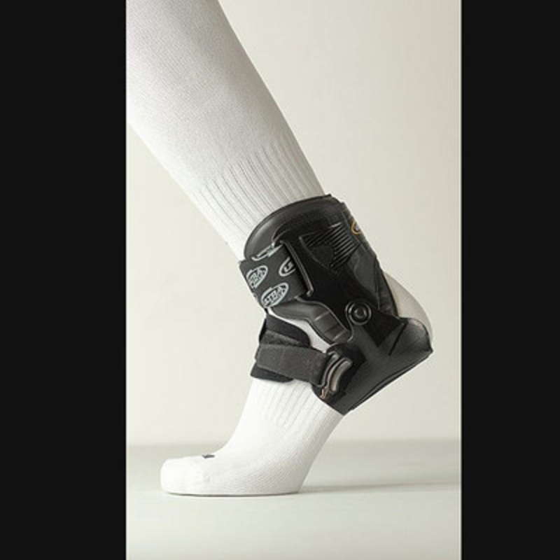 Ultra Zoom Ankle Brace
